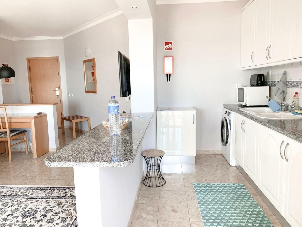 Panoramic Apartment In Portimao: Ocean View, Wifi Exterior photo